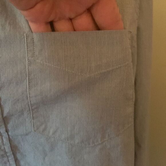 Gap Men button down long sleeve button down shirt size M preloved ❤️EUC - Picture 3 of 9